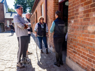 HC170924-70 - Harry Charlton Stable Visit